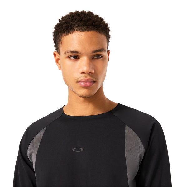 OAKLEY oakley Pursuit Pro Men's Long Sleeve Tee