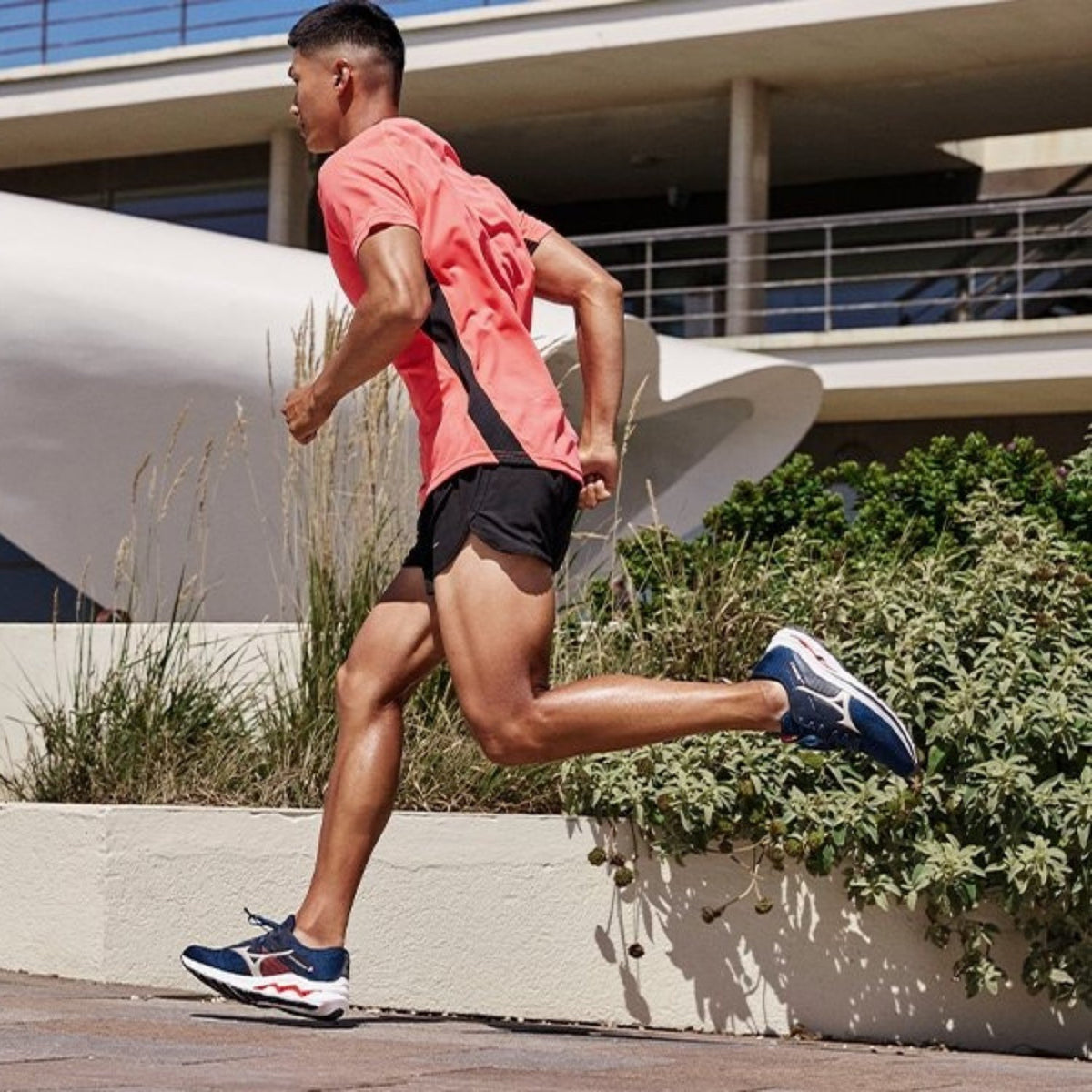 mizuno womens runners