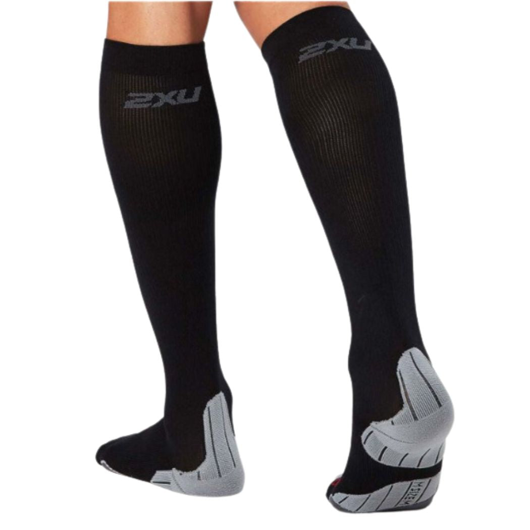 2XU Men's Compression Socks – RUNNERS SPORTS