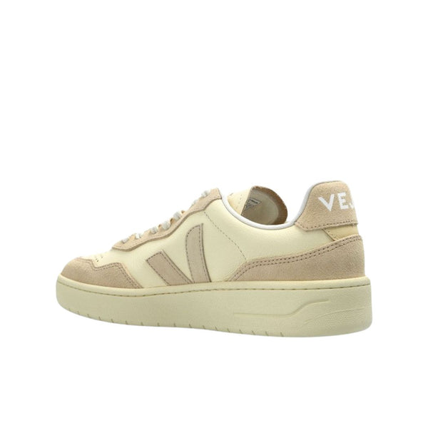 VEJA veja V-90 Women's Sneakers